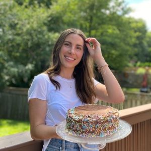 Meet your Posher, Julia